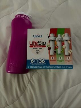 Cirkul Pink Reusable Water Bottle with LifeSip Variety Pack